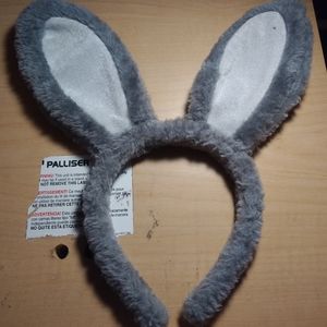 bunny ears